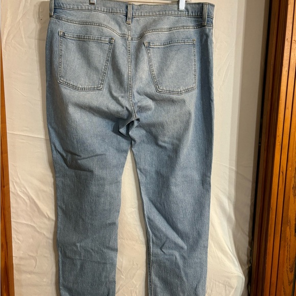 NWT size 14 Old Navy boyfriend ankle jeans. - Picture 2 of 8